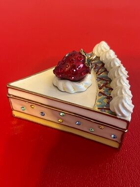 Kingspoint Designs • Enameled Cake Slice Trinket Jeweled Box